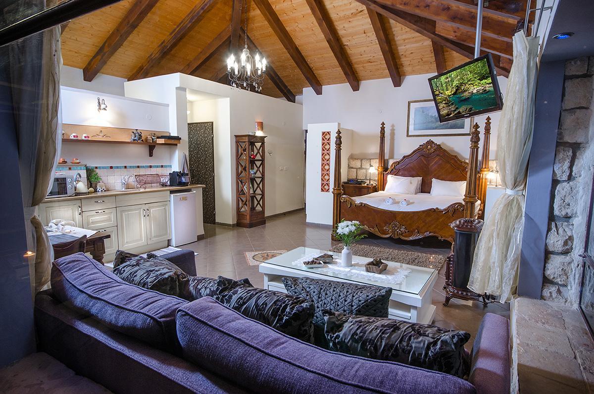 The Sound Of The Flute Bed & Breakfast Amirim Exterior photo